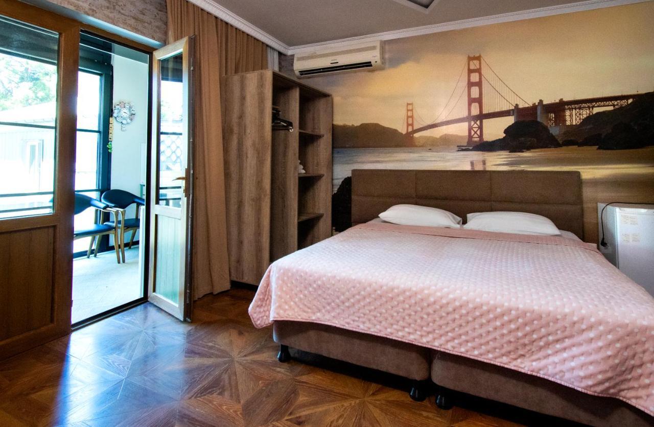 Hotel Smile Kobuleti Kültér fotó