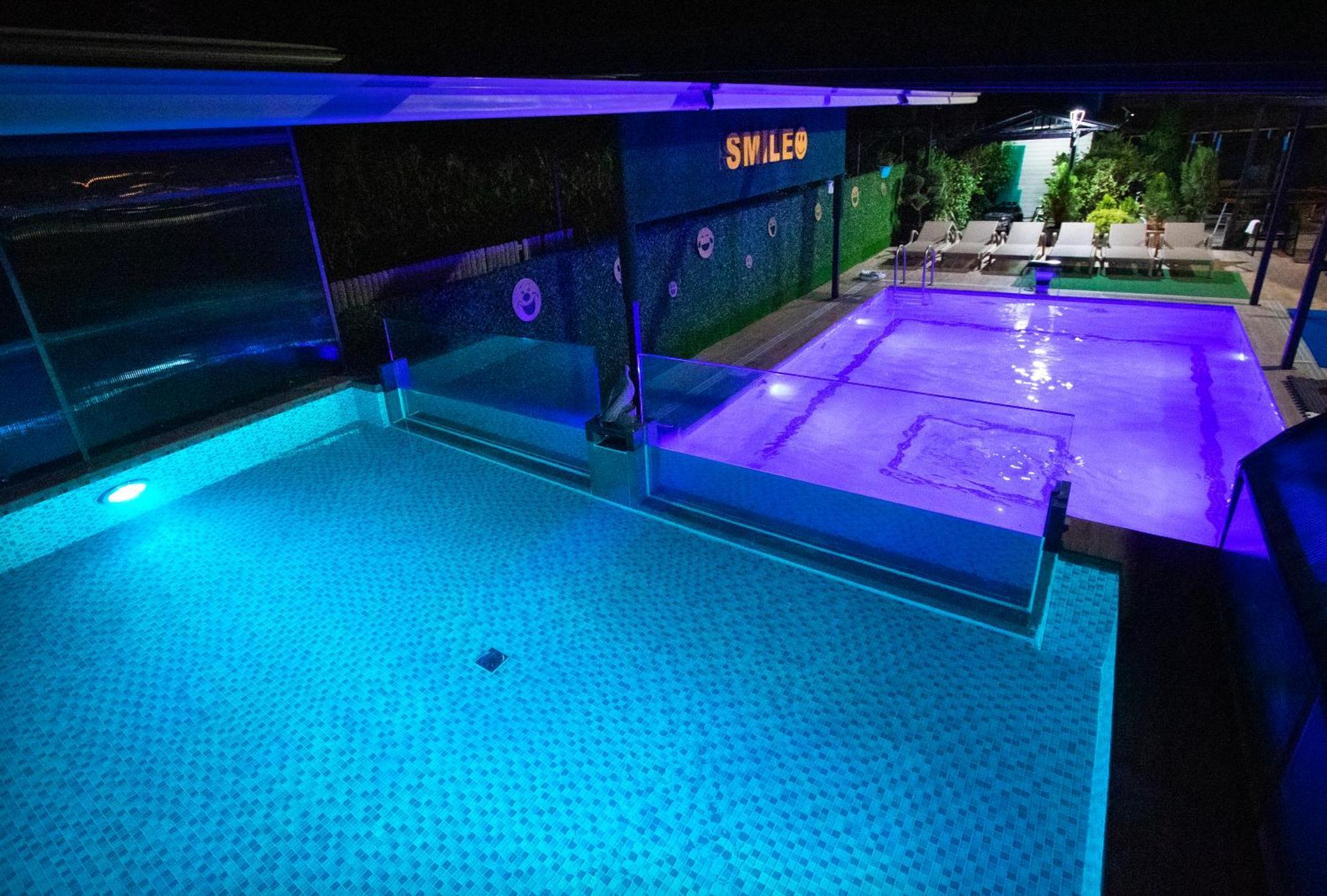 Hotel Smile Kobuleti Kültér fotó