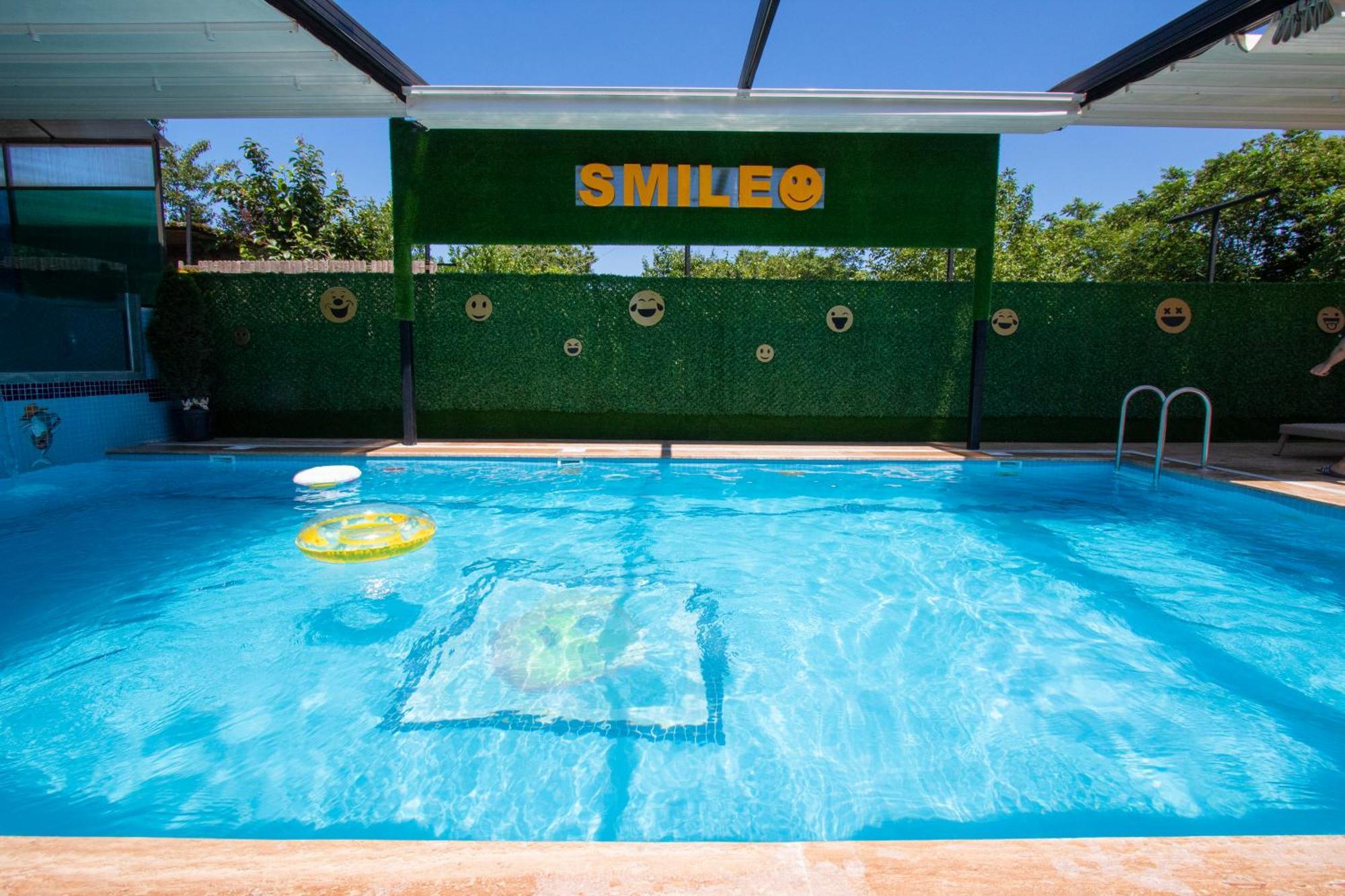 Hotel Smile Kobuleti Kültér fotó