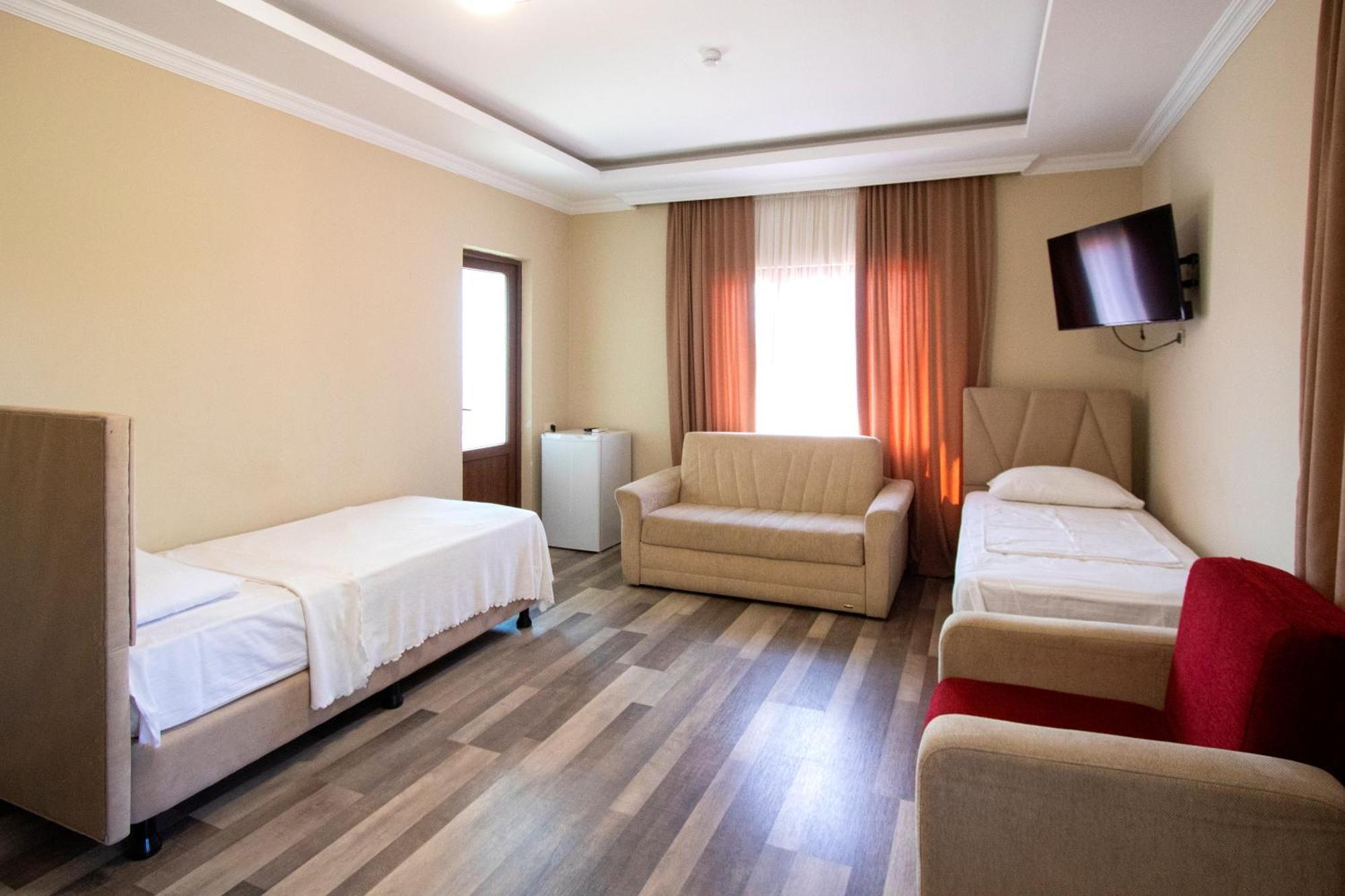 Hotel Smile Kobuleti Kültér fotó