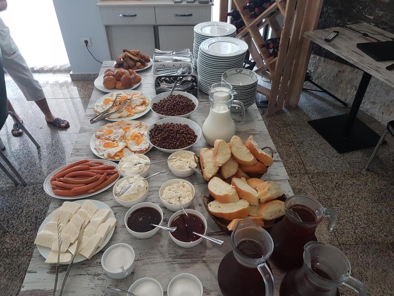 Hotel Smile Kobuleti Kültér fotó